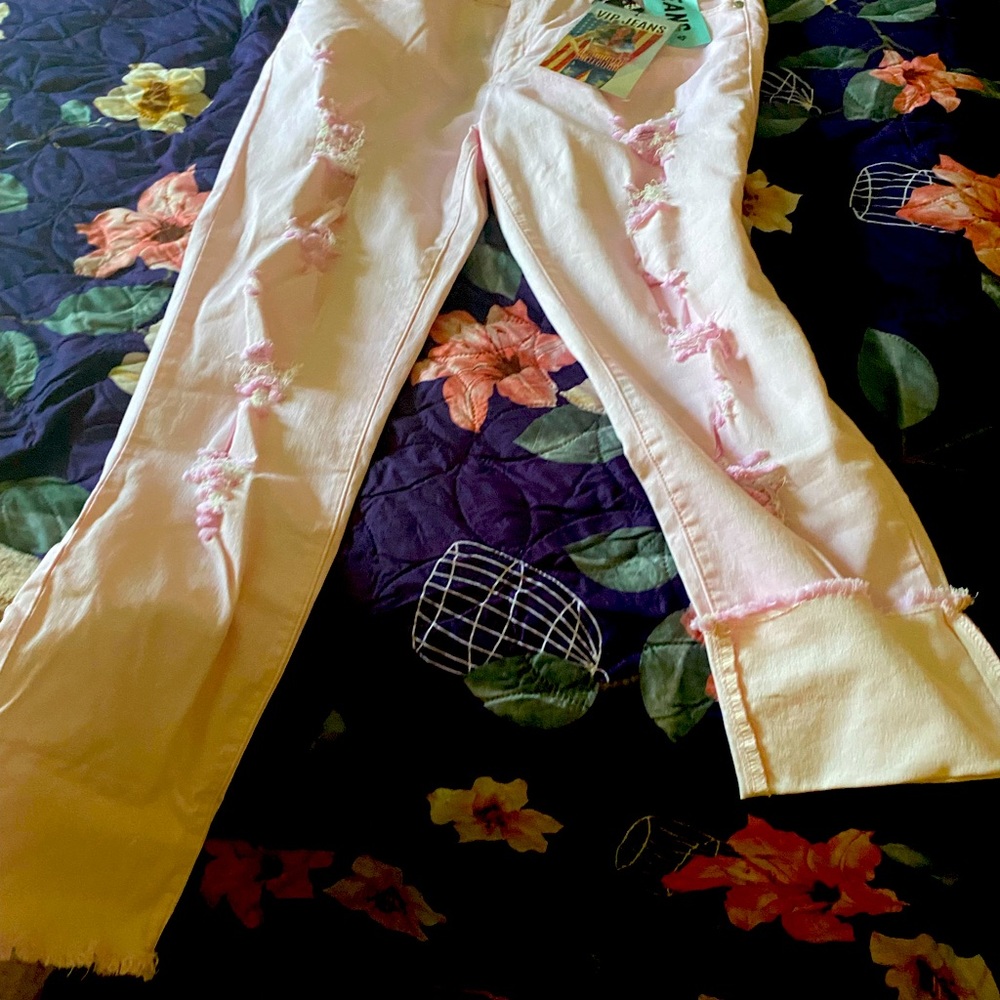 Kwt I bought them but will never wear 🤷‍♀️